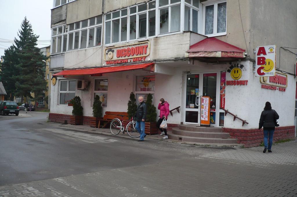 Király Apartman Gheorgheni  Exterior foto